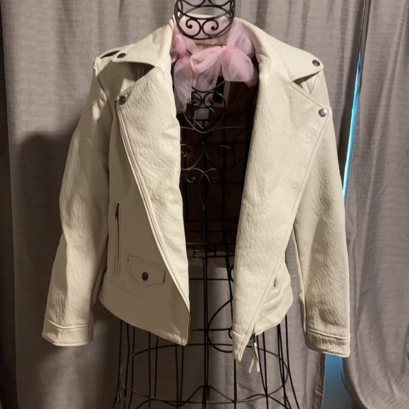 Like new cripple creek pu leather jacket - Picture 4 of 5